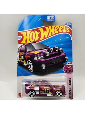 Hot Wheels Ford Escort Purple 2025 Compact Kings New 4/10 113/250